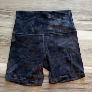 Align™ High-Rise Short 6" Diamond Dye Pitch Grey Graphite Grey